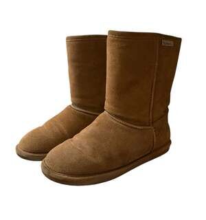 BEARPAW Women's Emma Short Boot